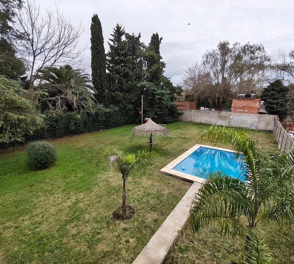 5-BEDROOM HOUSE FOR SALE IN SOLARES DEL OESTE, GRAL. RODRIGUEZ
