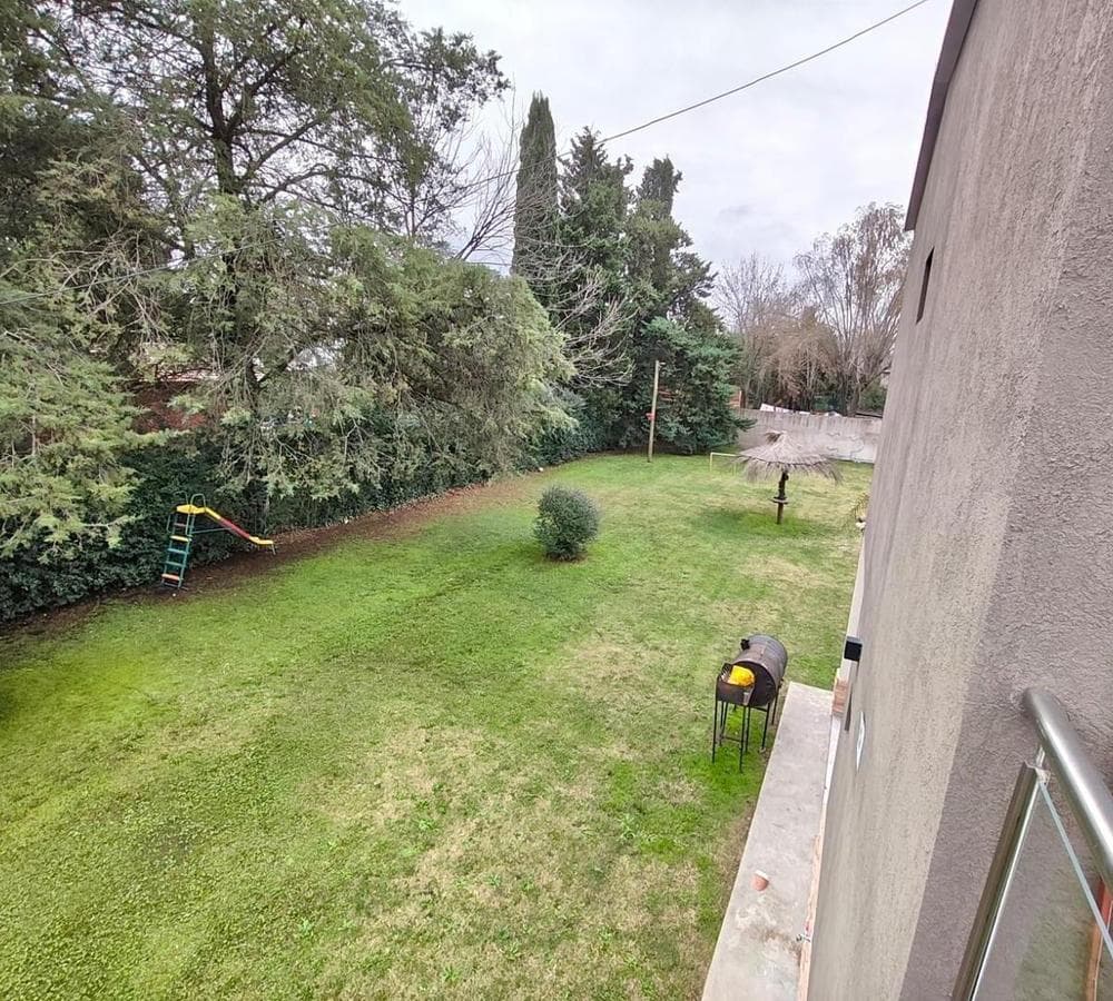5-BEDROOM HOUSE FOR SALE IN SOLARES DEL OESTE, GRAL. RODRIGUEZ