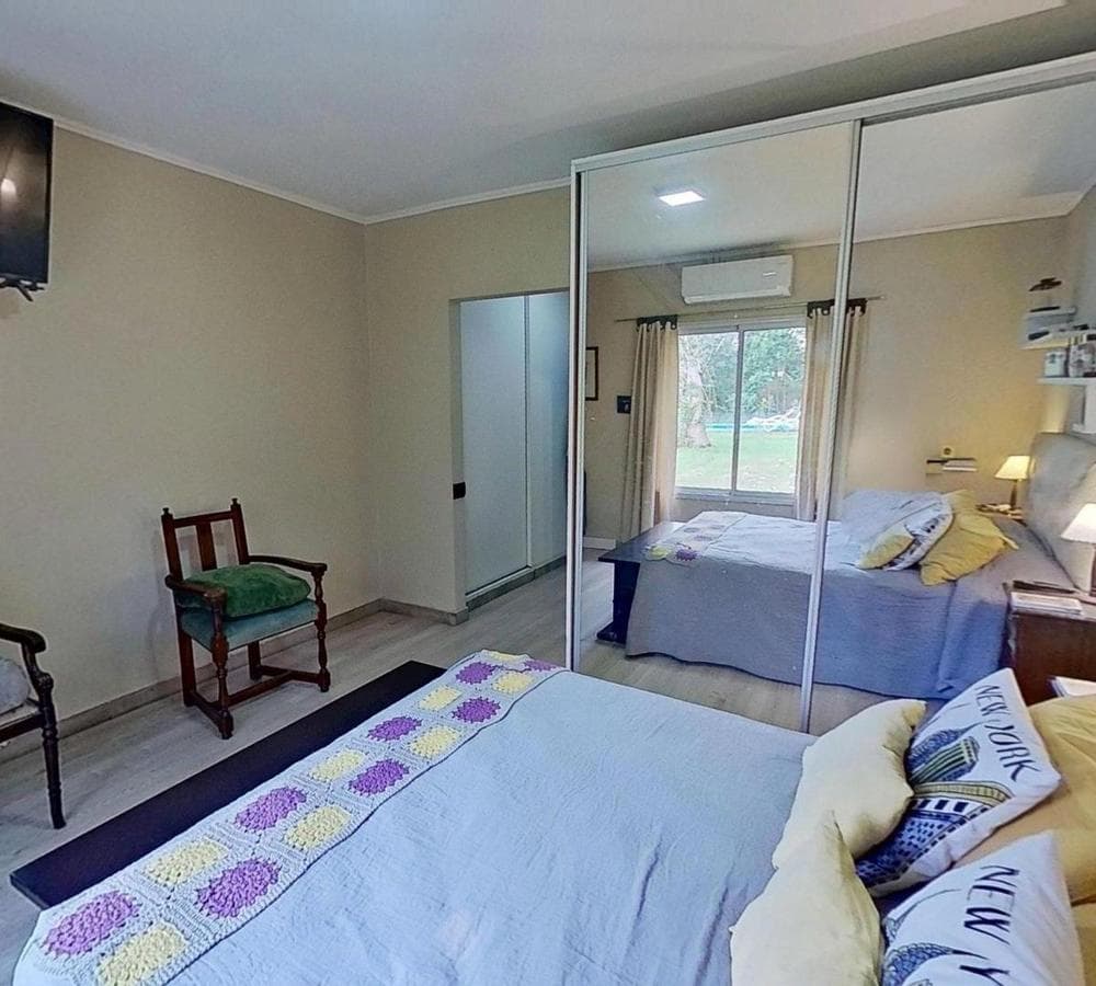House for sale in Lomas de San Francisco, 1,500 m² lot.