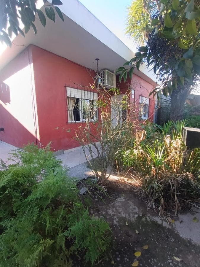 3-ROOM HOUSE FOR SALE PASO DEL REY