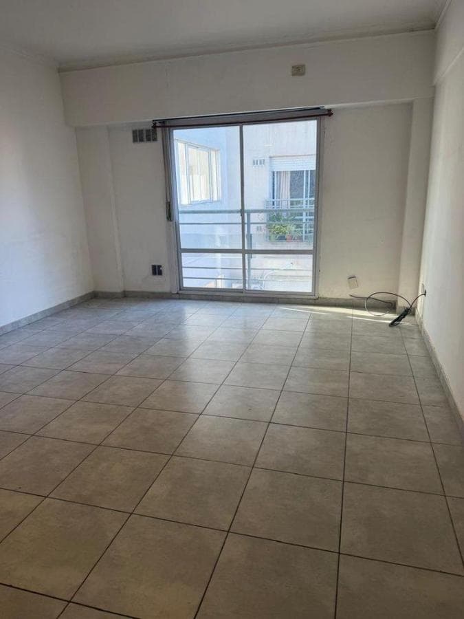 Spacious and Bright Studio Apartment for Sale in the Ciudadela Area