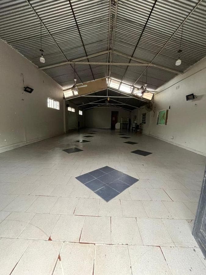 WAREHOUSE FOR SALE, QUALIFIES FOR FINANCING, IN PASO DEL REY