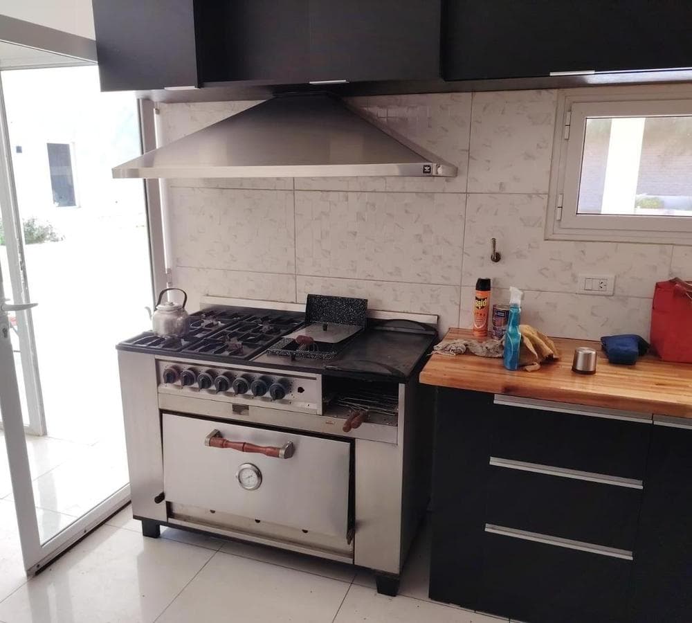 HOUSE FOR SALE, RIO NEGRO