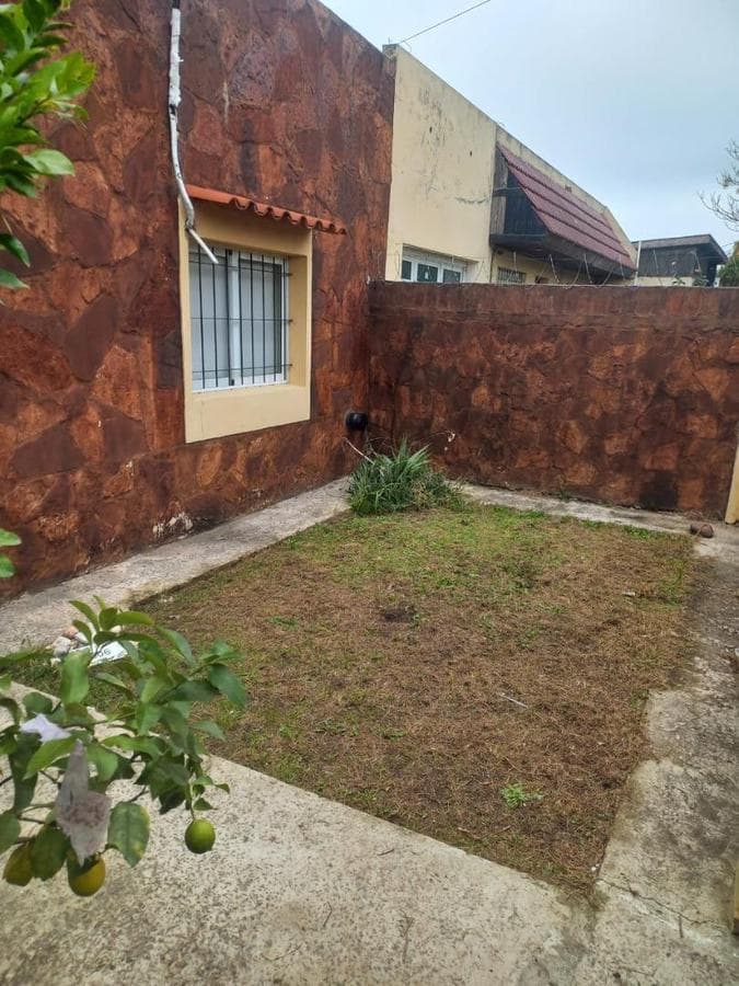 HOUSE IN THE SARMIENTO NEIGHBORHOOD—ELIGIBLE FOR A LOAN