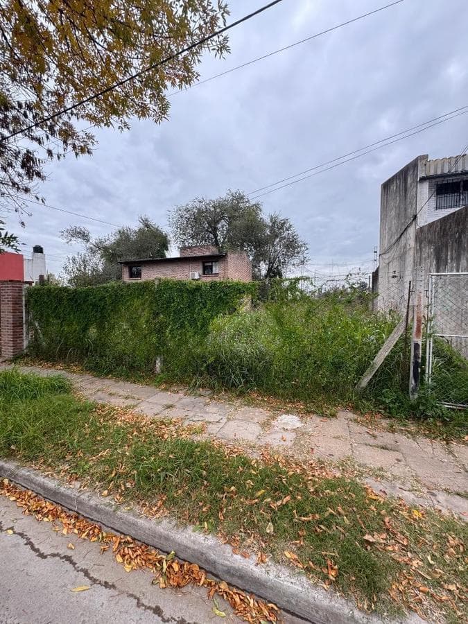 LAND FOR SALE IN DOWNTOWN LUJÁN—EXCELLENT LOCATION