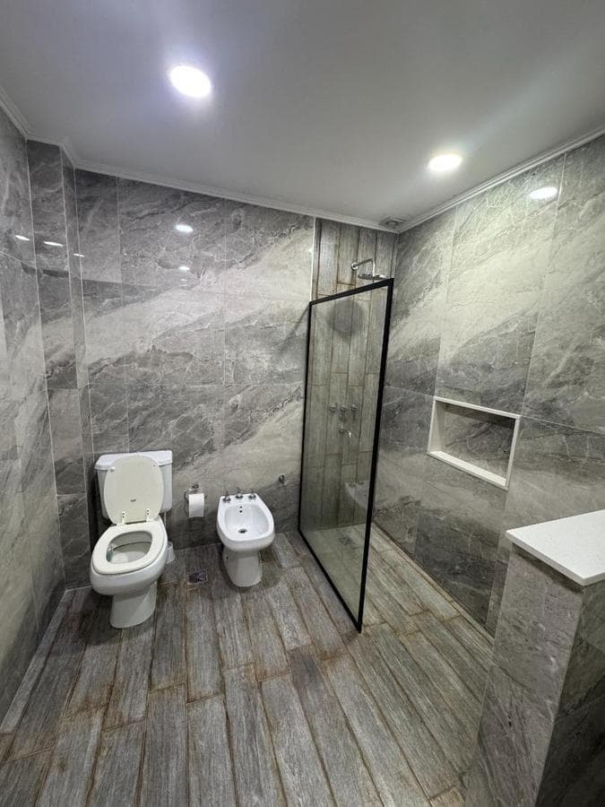 Casa remodelada con pileta y galería, 3 hab, San Miguel.