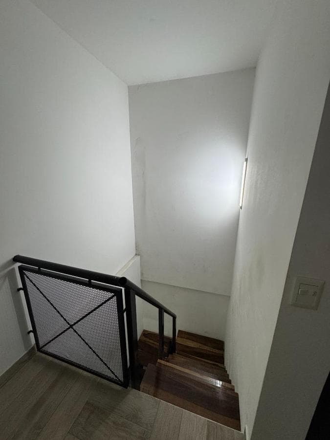 Casa remodelada con pileta y galería, 3 hab, San Miguel.