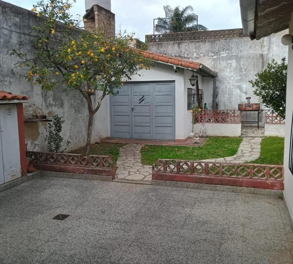 Chalet for sale in San Martin B.