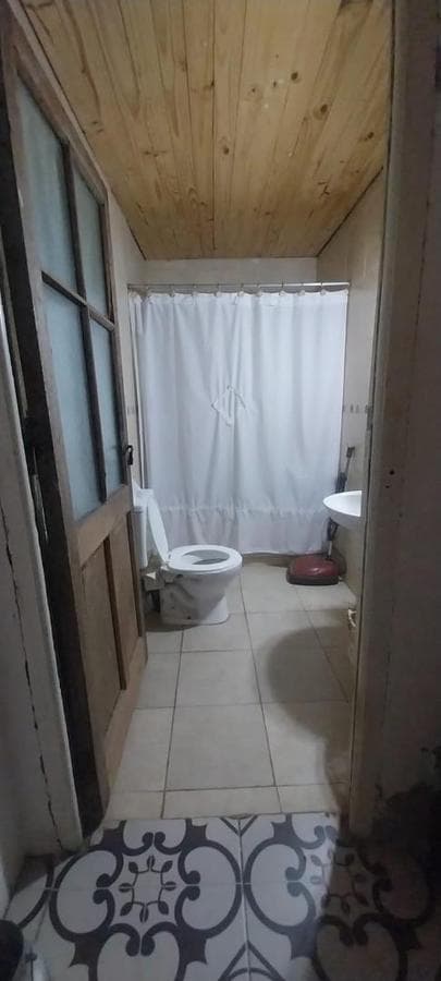 HOUSE IN THE VALLE VIEJO NEIGHBORHOOD - SAN EMILIO, LUJAN