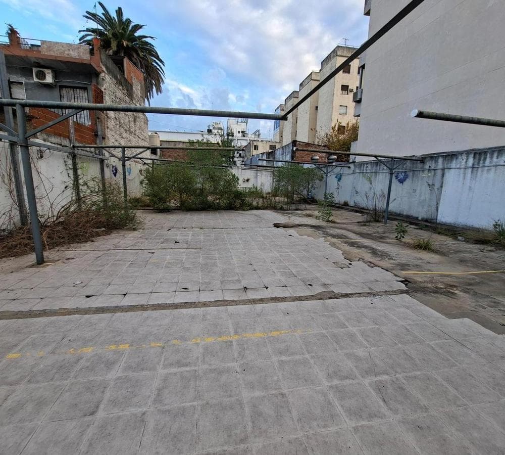 RENTAL: LARGE PLOT OF LAND IN DOWNTOWN MORÓN