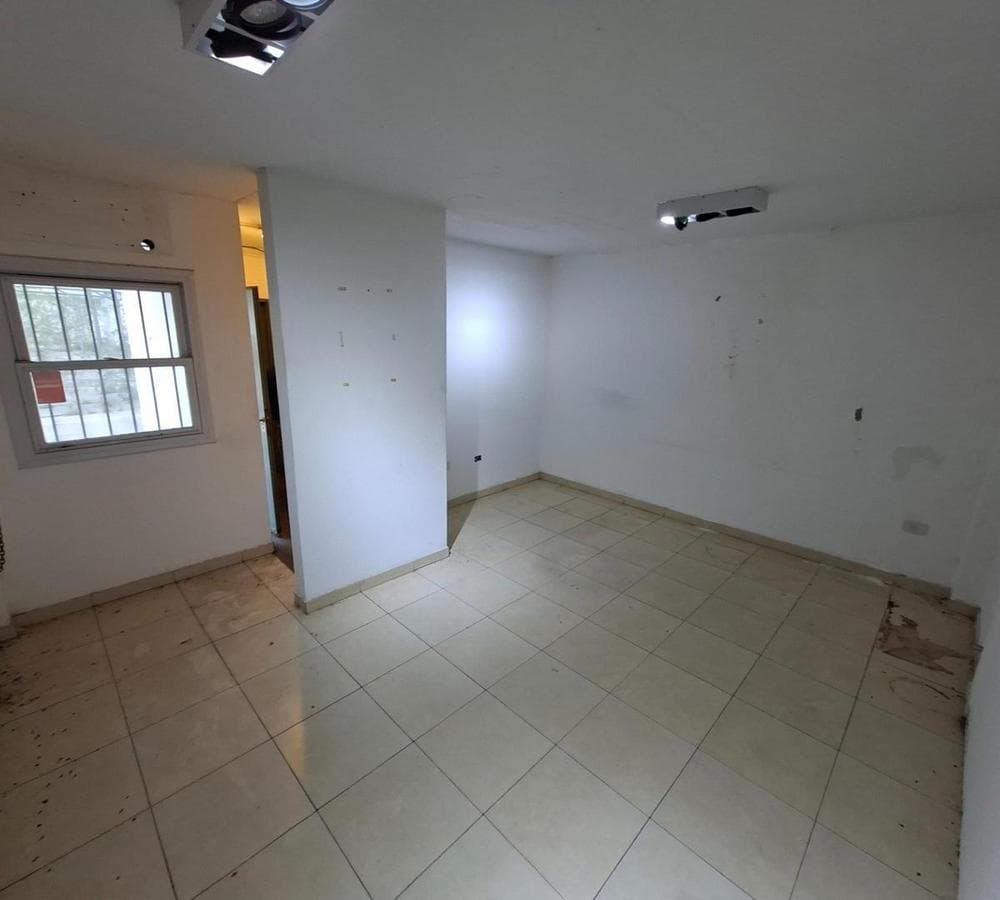 RENTAL: LARGE PLOT OF LAND IN DOWNTOWN MORÓN