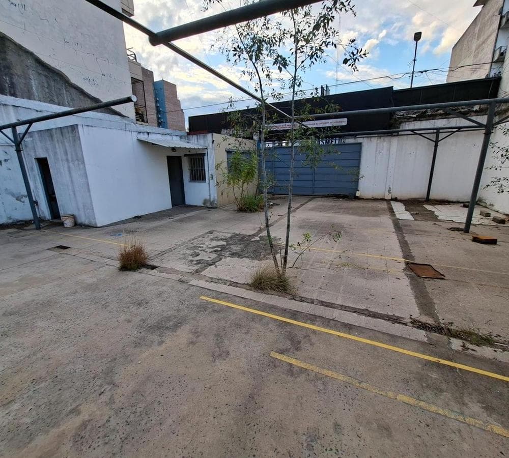 RENTAL: LARGE PLOT OF LAND IN DOWNTOWN MORÓN