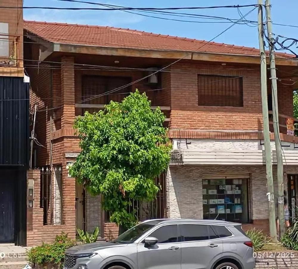 PH FOR SALE IN THE JOSE LEON SUAREZ BLOCK