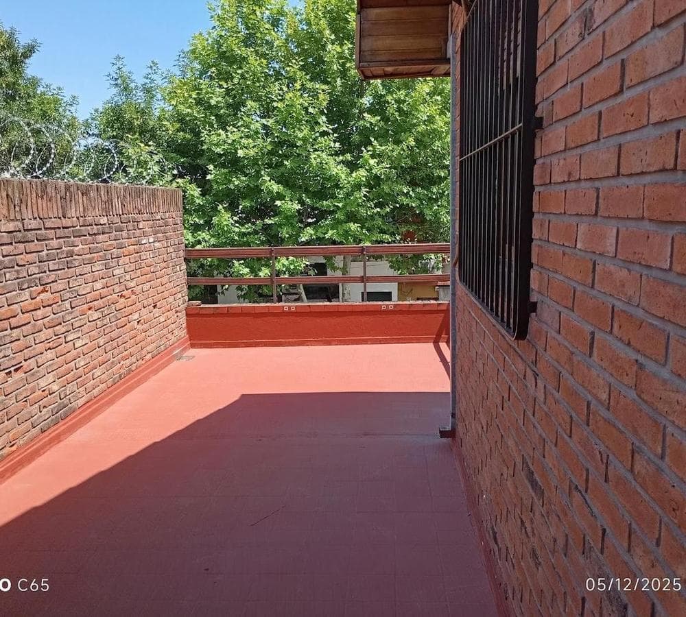 PH FOR SALE IN THE JOSE LEON SUAREZ BLOCK