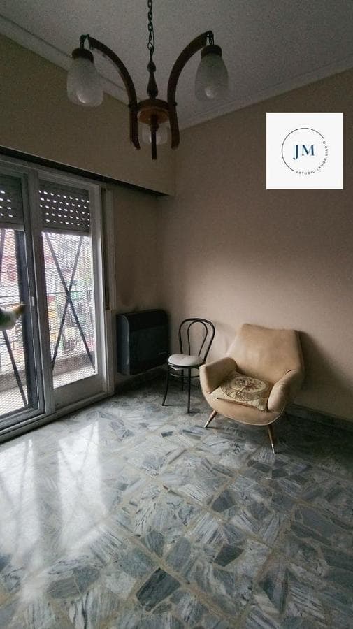 FOR SALE IN CASTELAR: 3-Bedroom, 2 Patios, BBQ, Balcony, Terrace