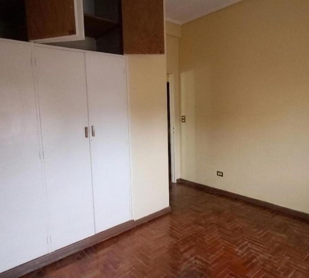 FOR SALE IN CASTELAR: 3-Bedroom, 2 Patios, BBQ, Balcony, Terrace