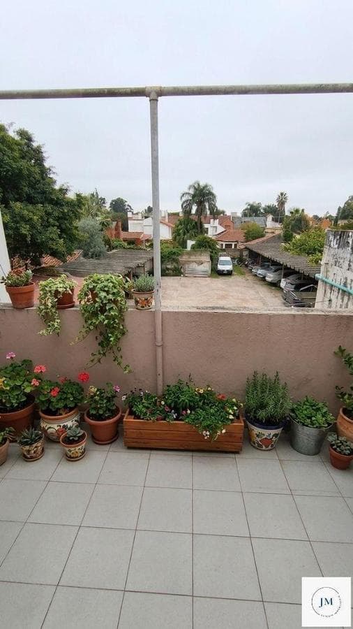 FOR SALE IN CASTELAR: 3-Bedroom, 2 Patios, BBQ, Balcony, Terrace
