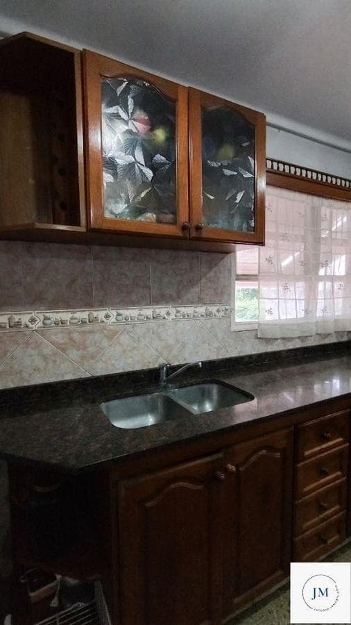 FOR SALE IN CASTELAR: 3-Bedroom, 2 Patios, BBQ, Balcony, Terrace
