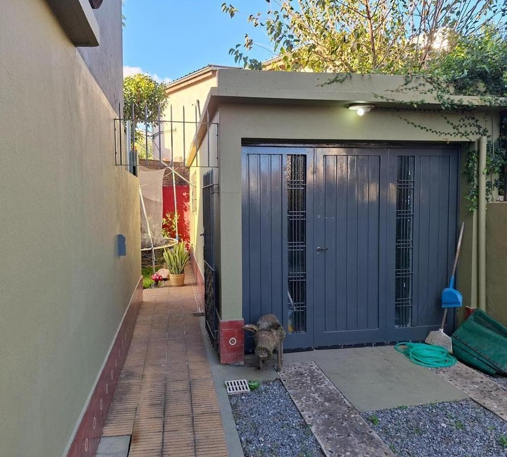 HOME FOR SALE - MULTIFAMILY. GREAT OPPORTUNITY.