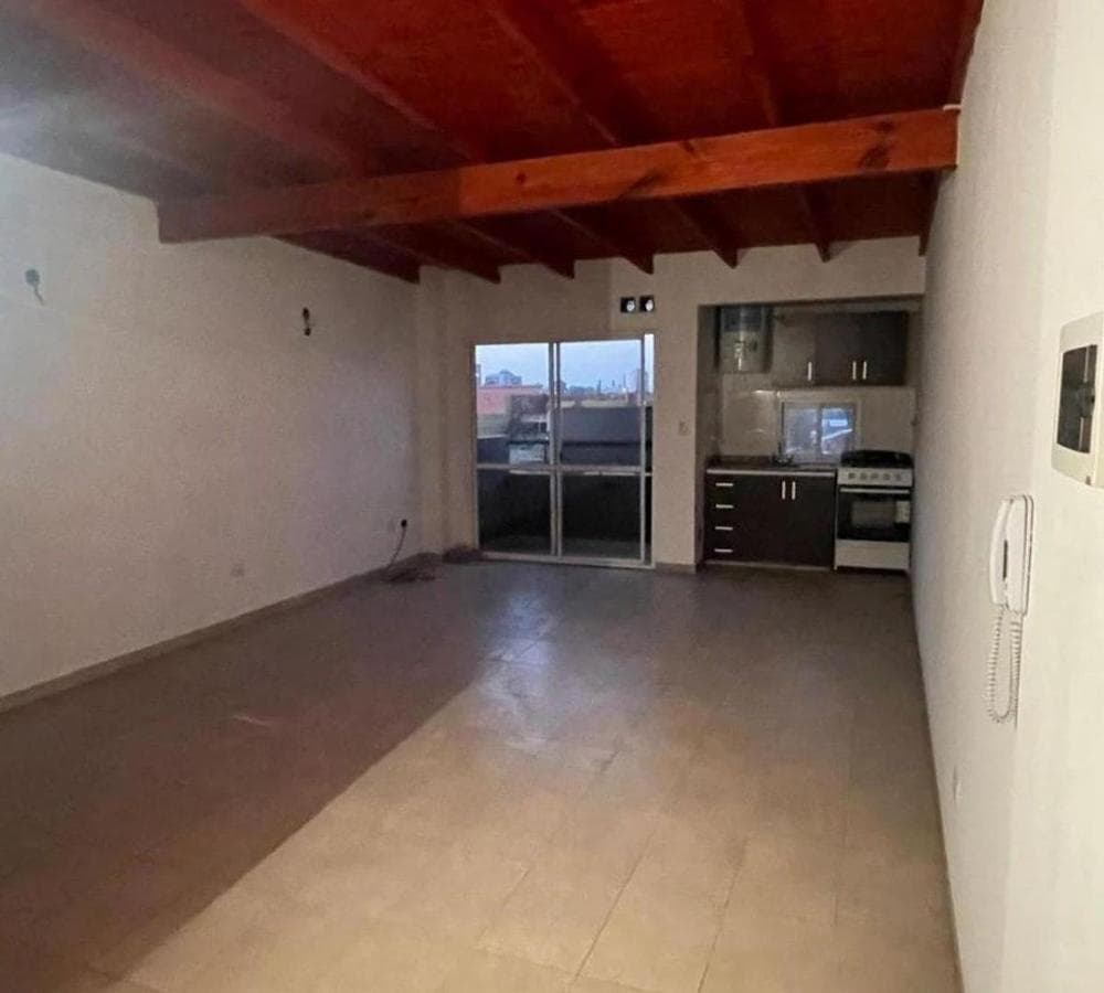 SPACIOUS STUDIO APARTMENT FOR SALE IN AN EXCELLENT LOCATION IN ZOGBA
