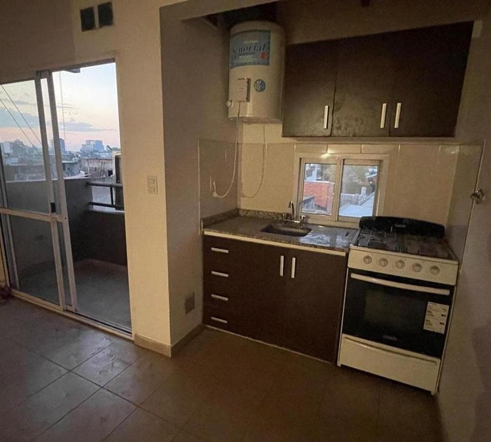 SPACIOUS STUDIO APARTMENT FOR SALE IN AN EXCELLENT LOCATION IN ZOGBA