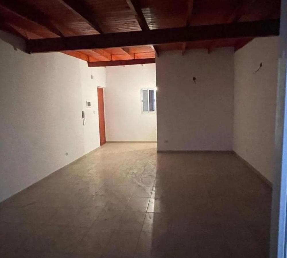 SPACIOUS STUDIO APARTMENT FOR SALE IN AN EXCELLENT LOCATION IN ZOGBA
