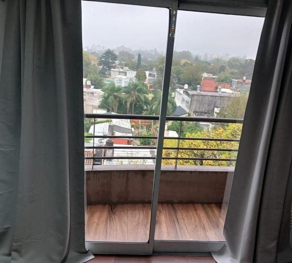 BRIGHT APARTMENT FOR SALE WITH SPACIOUS ROOMS