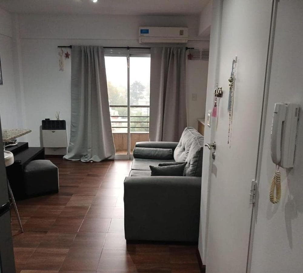 BRIGHT APARTMENT FOR SALE WITH SPACIOUS ROOMS