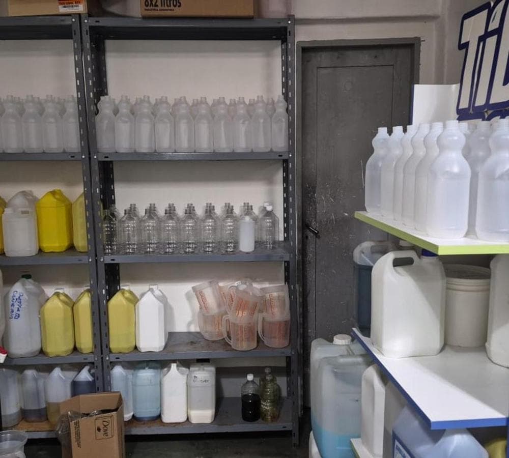 BUSINESS FOR SALE: CLEANING SUPPLIES IN ALMAGRO, BUENOS AIRES CITY