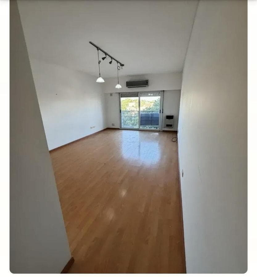 ONE-ROOM APARTMENT IN MORÓN SUR