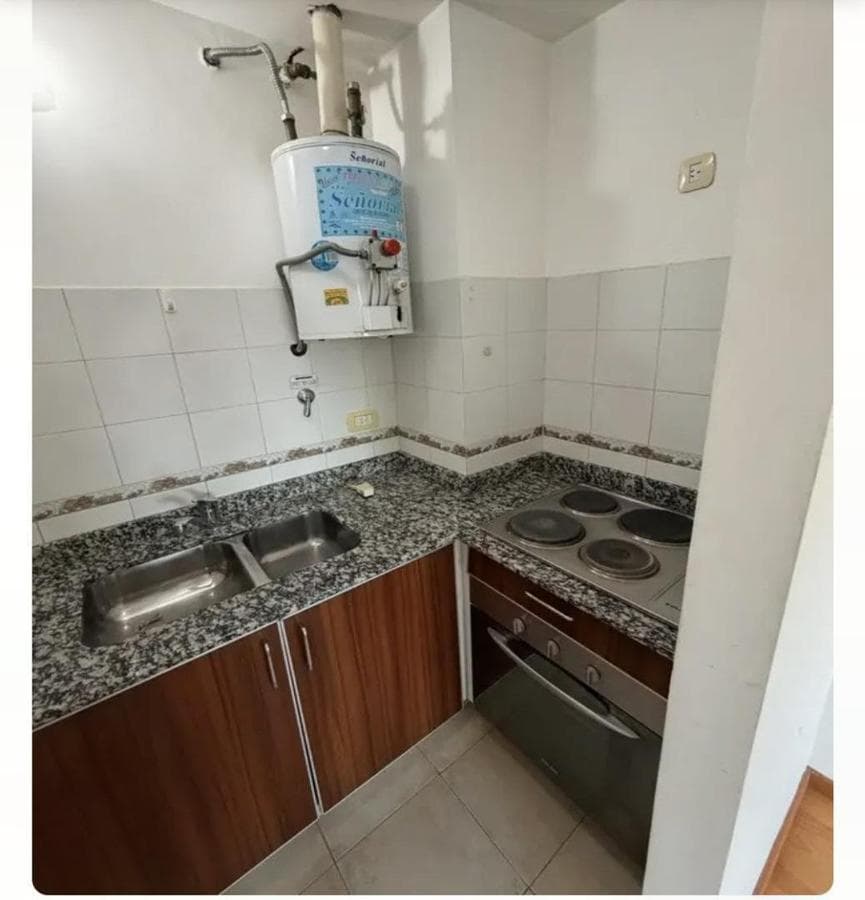 ONE-ROOM APARTMENT IN MORÓN SUR