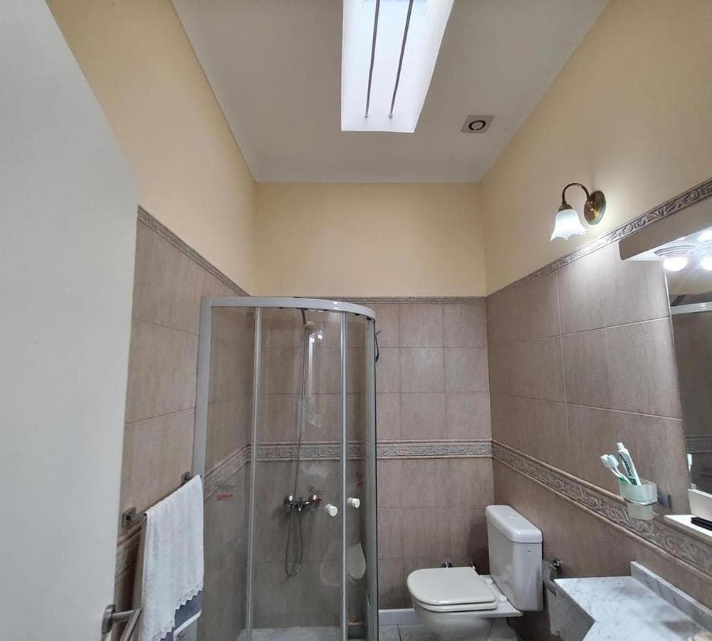 HOUSE FOR SALE IN THE ZAPIOLA NEIGHBORHOOD