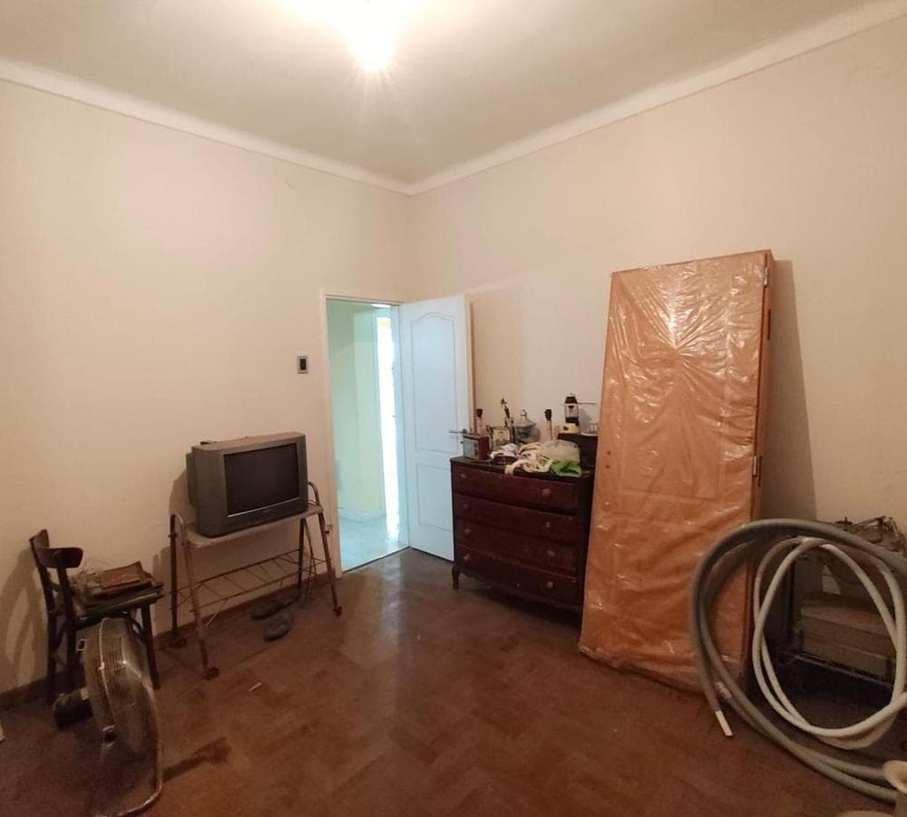 HOUSE FOR SALE IN THE ZAPIOLA NEIGHBORHOOD