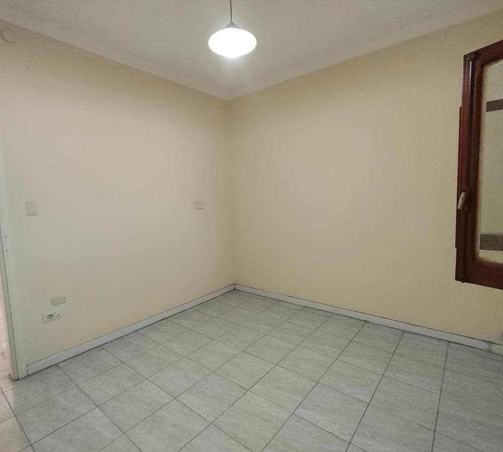 HOUSE FOR SALE IN THE ZAPIOLA NEIGHBORHOOD