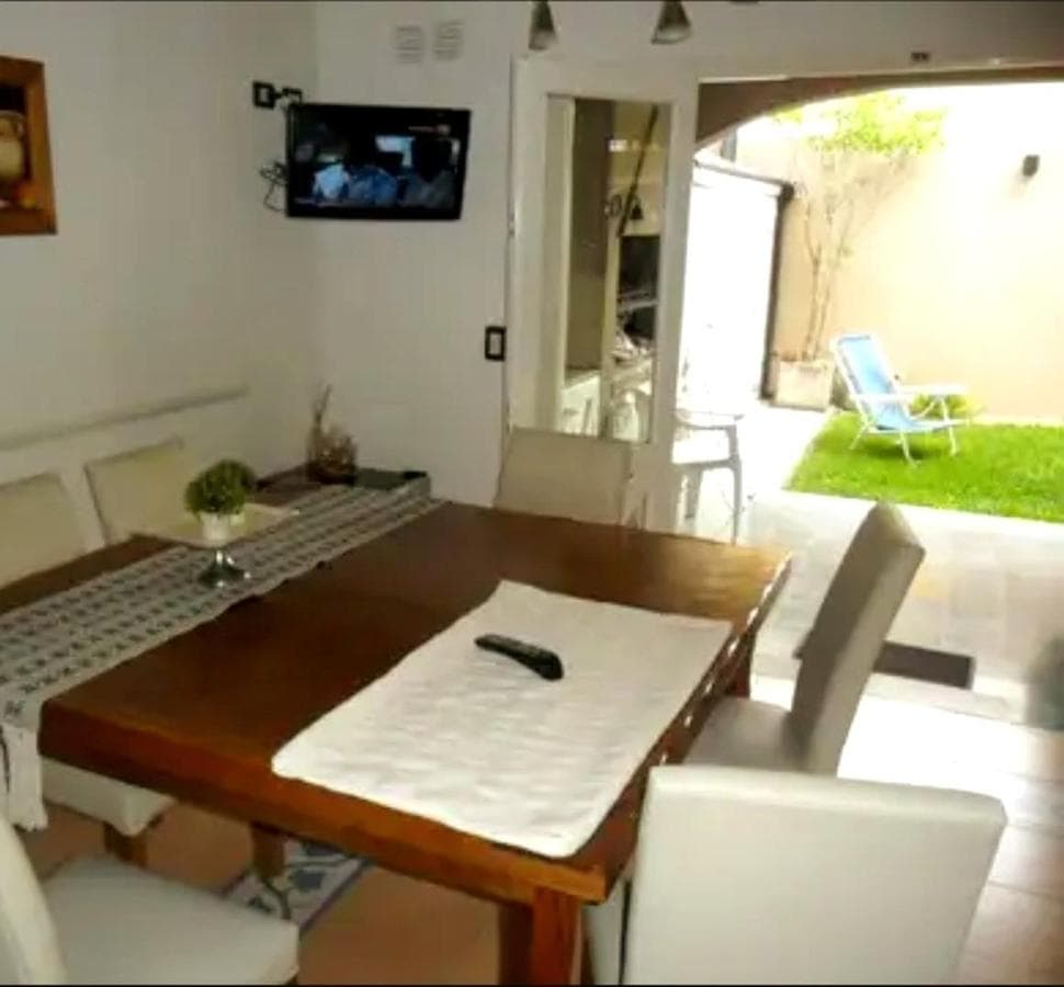 4-bedroom chalet with garage, Haedo Chico