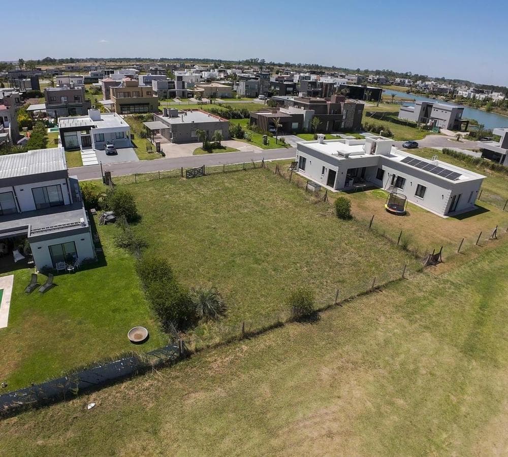 LOTS FOR SALE IN LAGOS DE CANNING 1 AND 2