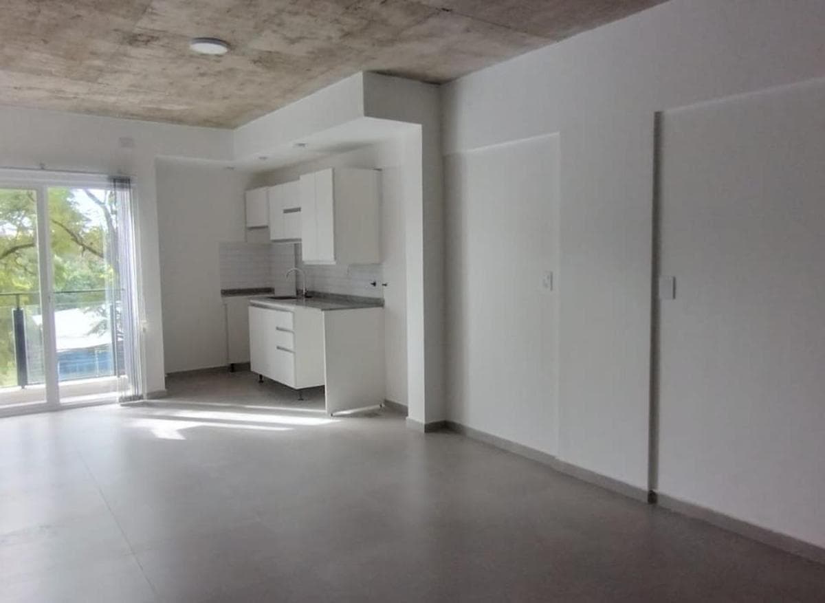 BRAND-NEW STUDIO APARTMENT FOR SALE IN DOWNTOWN MORENO