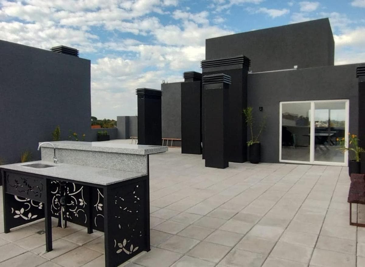 BRAND-NEW STUDIO APARTMENT FOR SALE IN DOWNTOWN MORENO