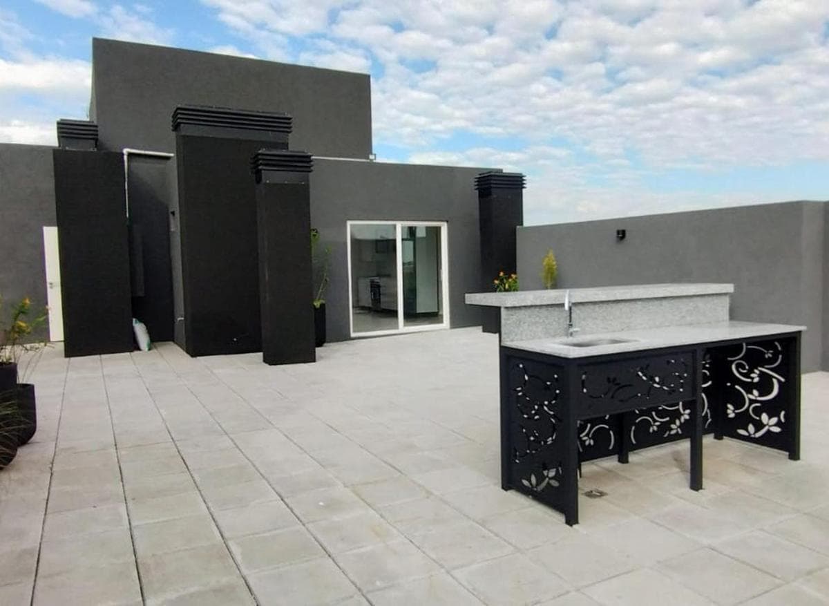 BRAND-NEW STUDIO APARTMENT FOR SALE IN DOWNTOWN MORENO