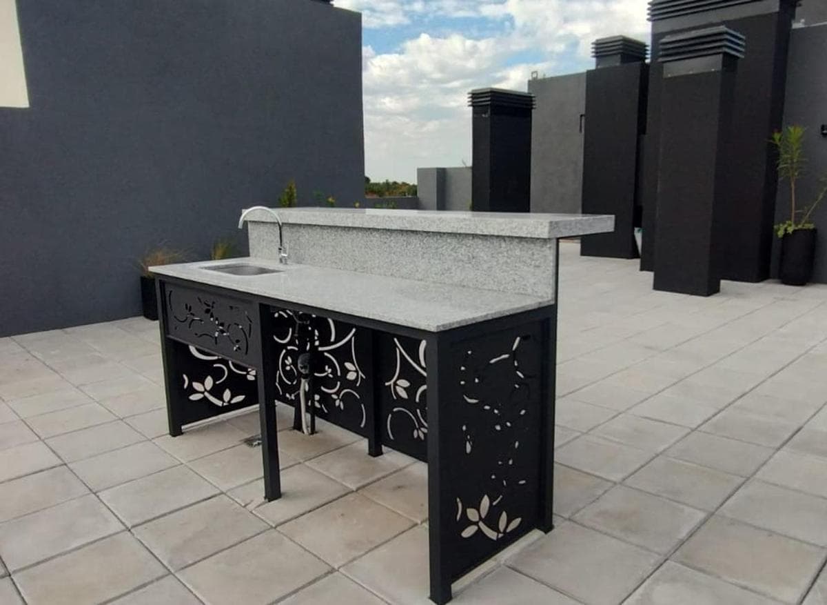 BRAND-NEW STUDIO APARTMENT FOR SALE IN DOWNTOWN MORENO