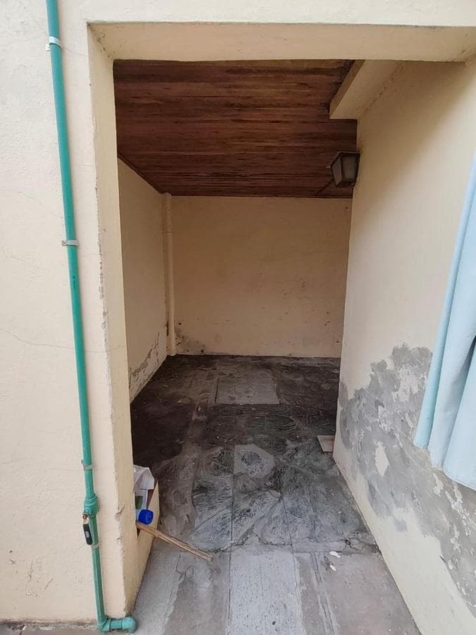 HOUSE FOR SALE: 5 ROOMS, DOWNTOWN LUJÁN