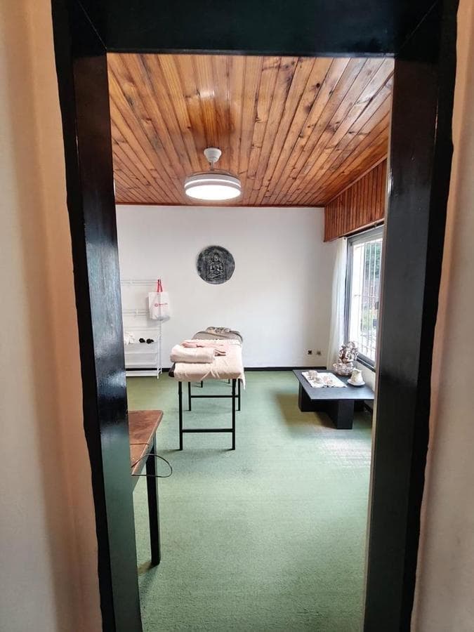 HOUSE FOR SALE: 5 ROOMS, DOWNTOWN LUJÁN