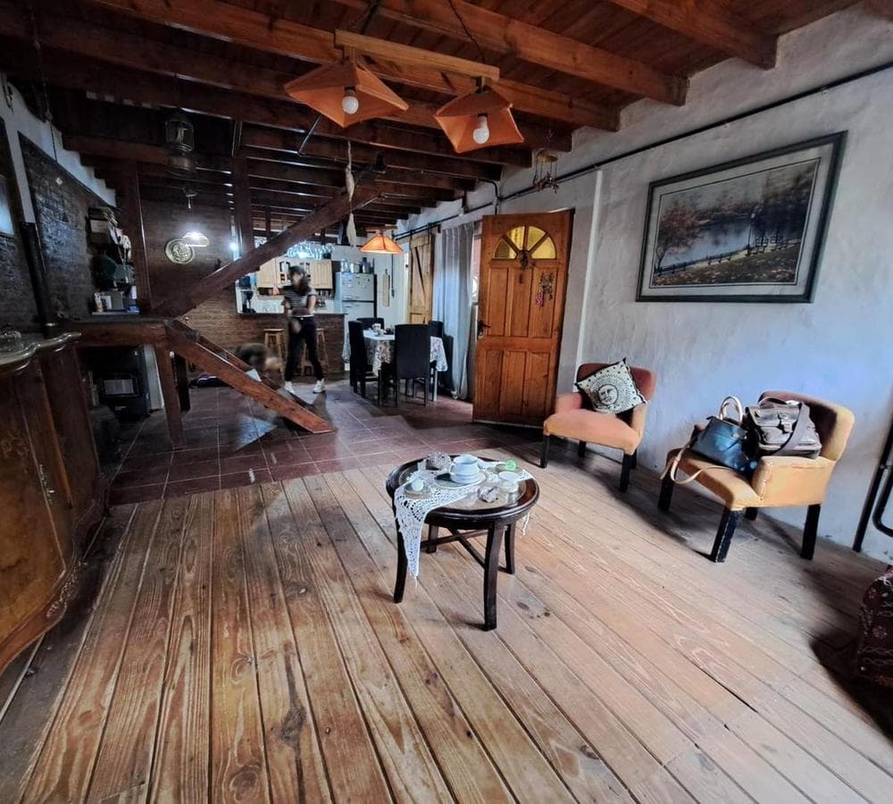3-ROOM HOUSE FOR SALE IN THE "LA FIACA" GATED COMMUNITY IN MORENO