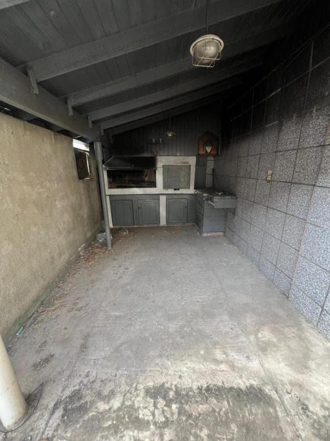 3-Bedroom, 3-Bathroom House in Morón
