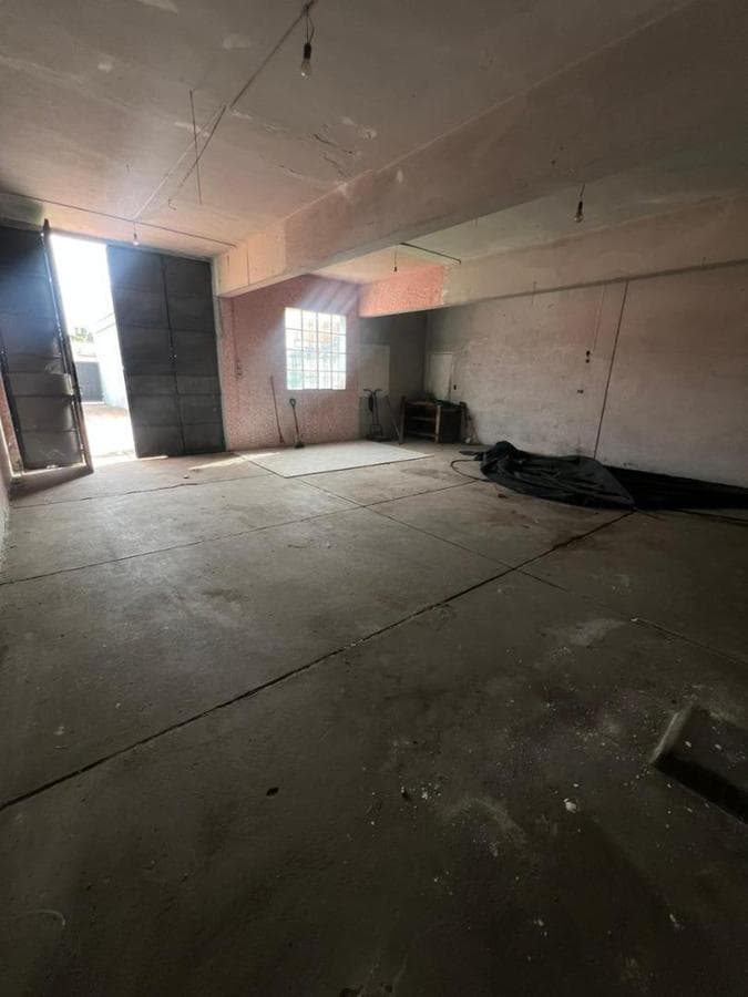 3-Bedroom, 3-Bathroom House in Morón