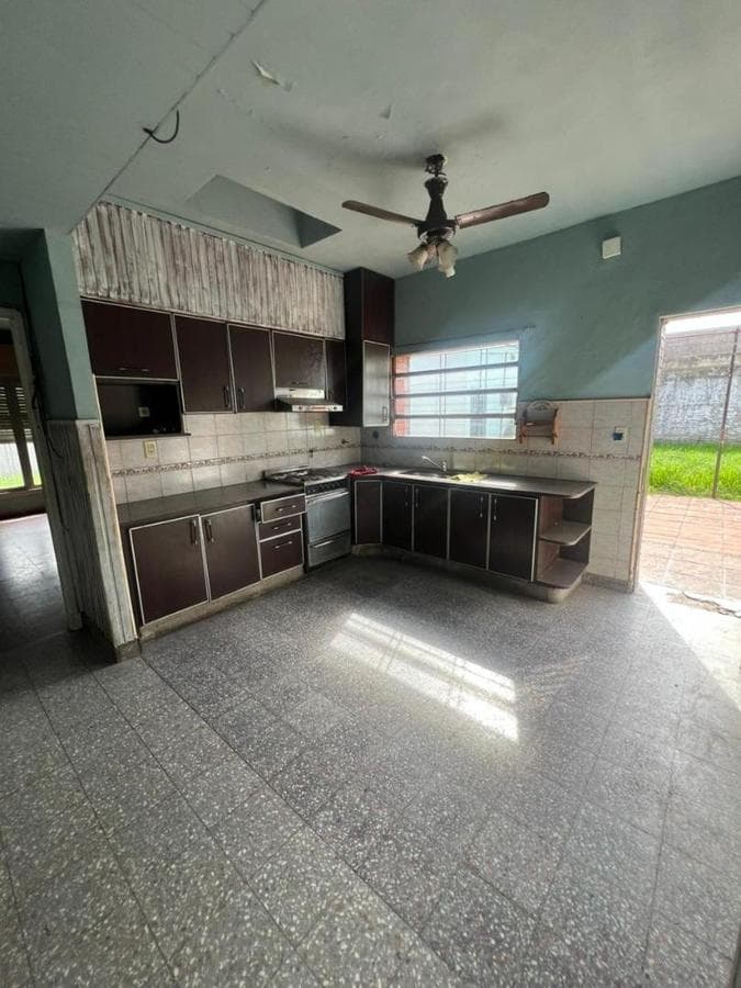 3-Bedroom, 3-Bathroom House in Morón