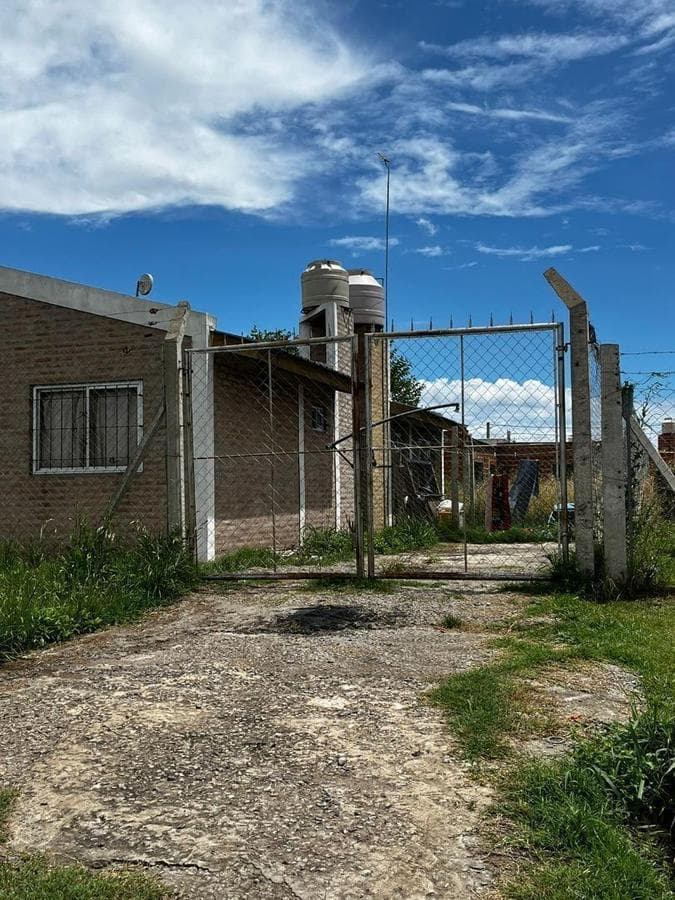 2 HOUSES IN LUJAN