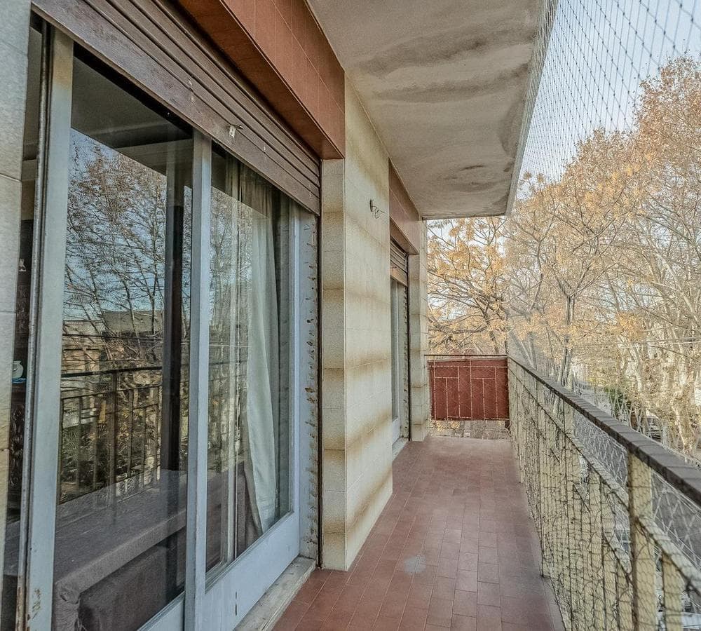 Spacious 4-room apartment with a private terrace