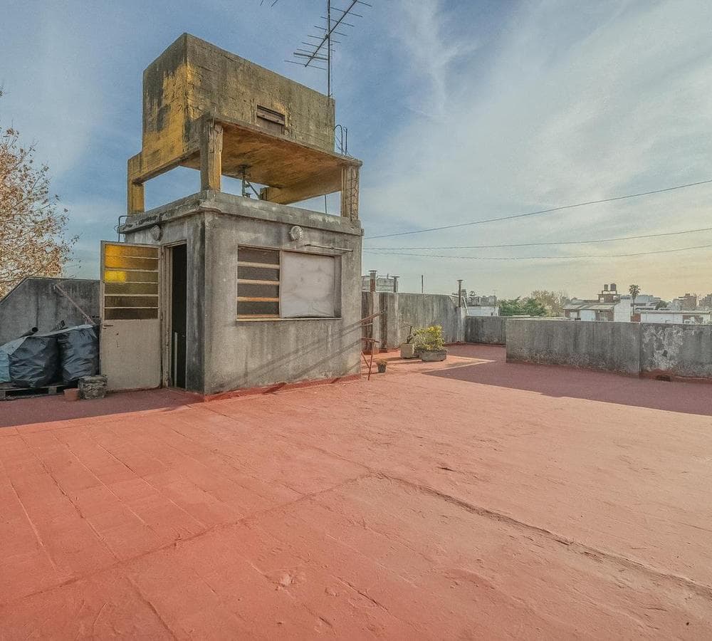 Spacious 4-room apartment with a private terrace