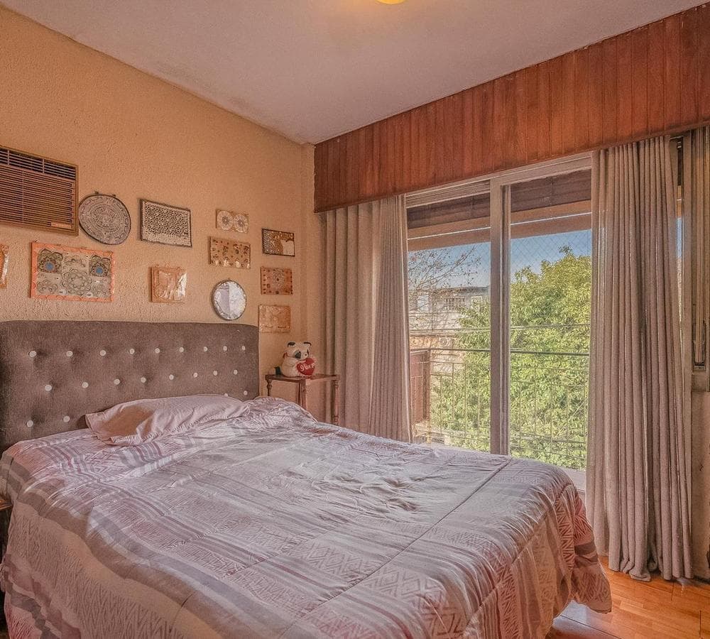 Spacious 4-room apartment with a private terrace